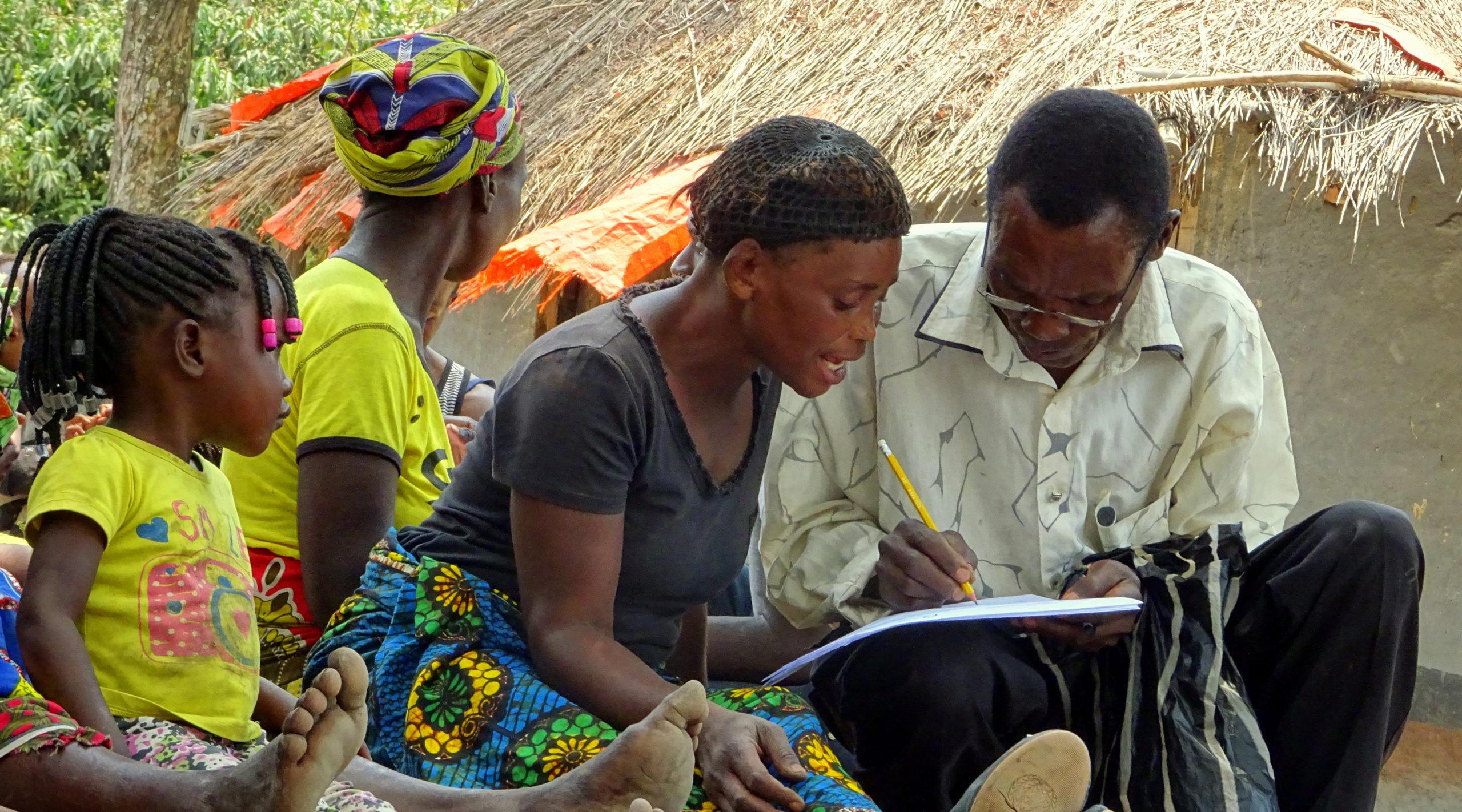 A livelihood plan identifies schemes that could be implemented to alleviate the pressure on the forest resources and provide economic incentives. A survey of households sets the baseline to measure the impact of the schemes. © WeForest